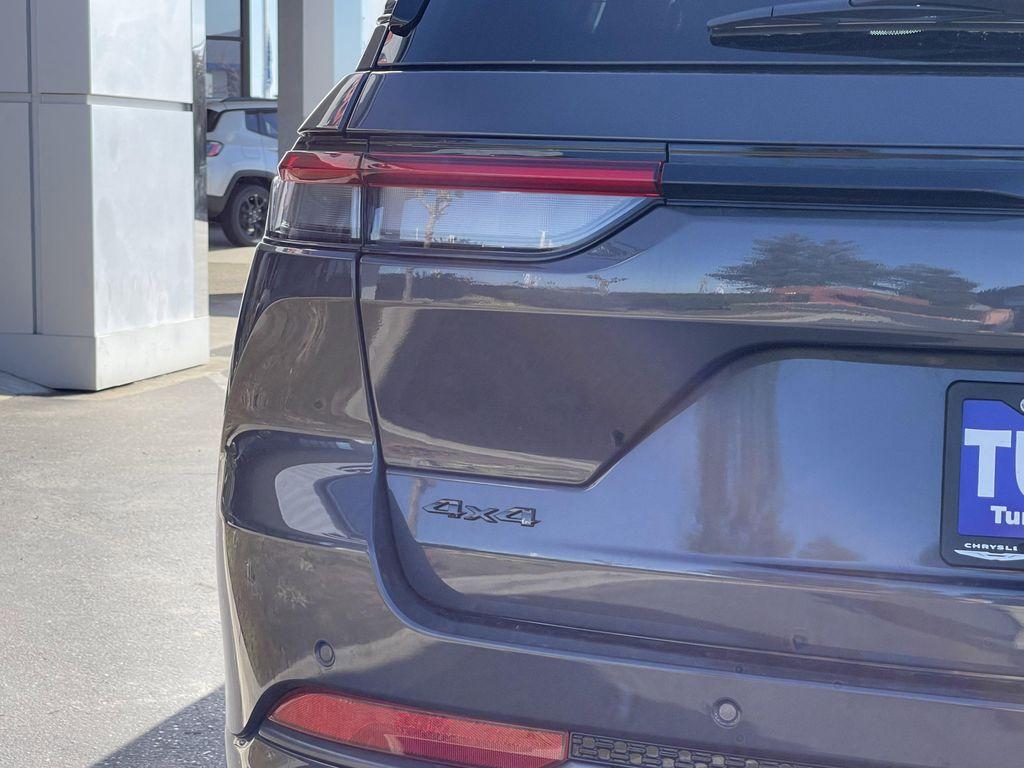 new 2026 Jeep Grand Cherokee car, priced at $54,555