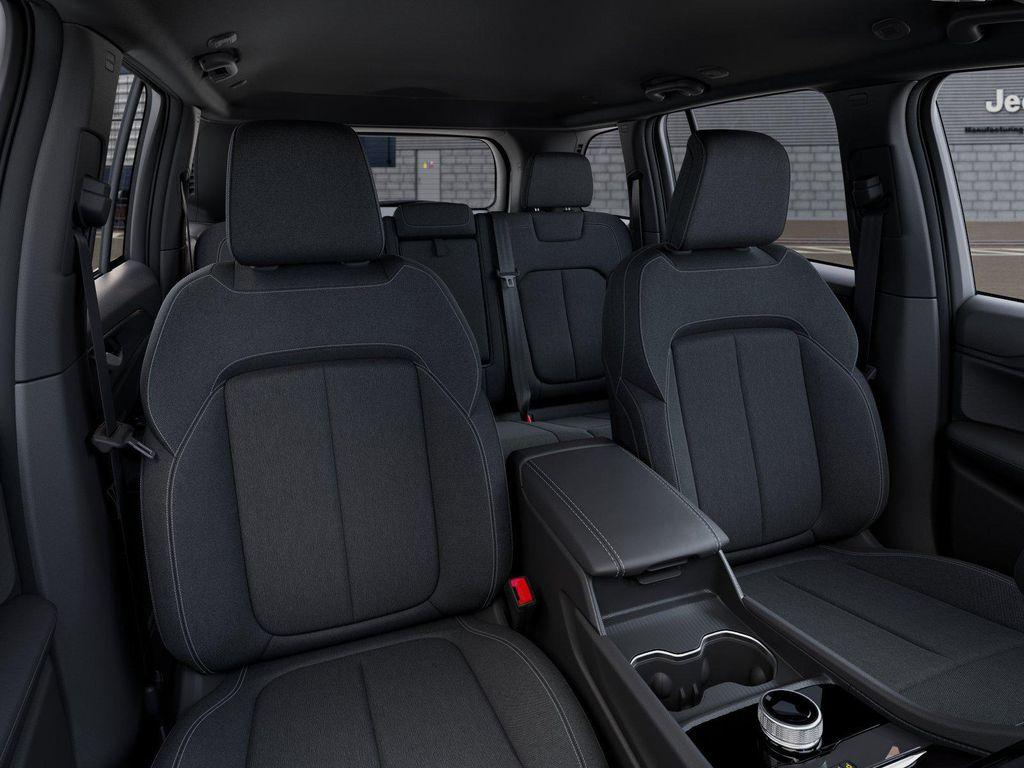 new 2026 Jeep Grand Cherokee car, priced at $40,415