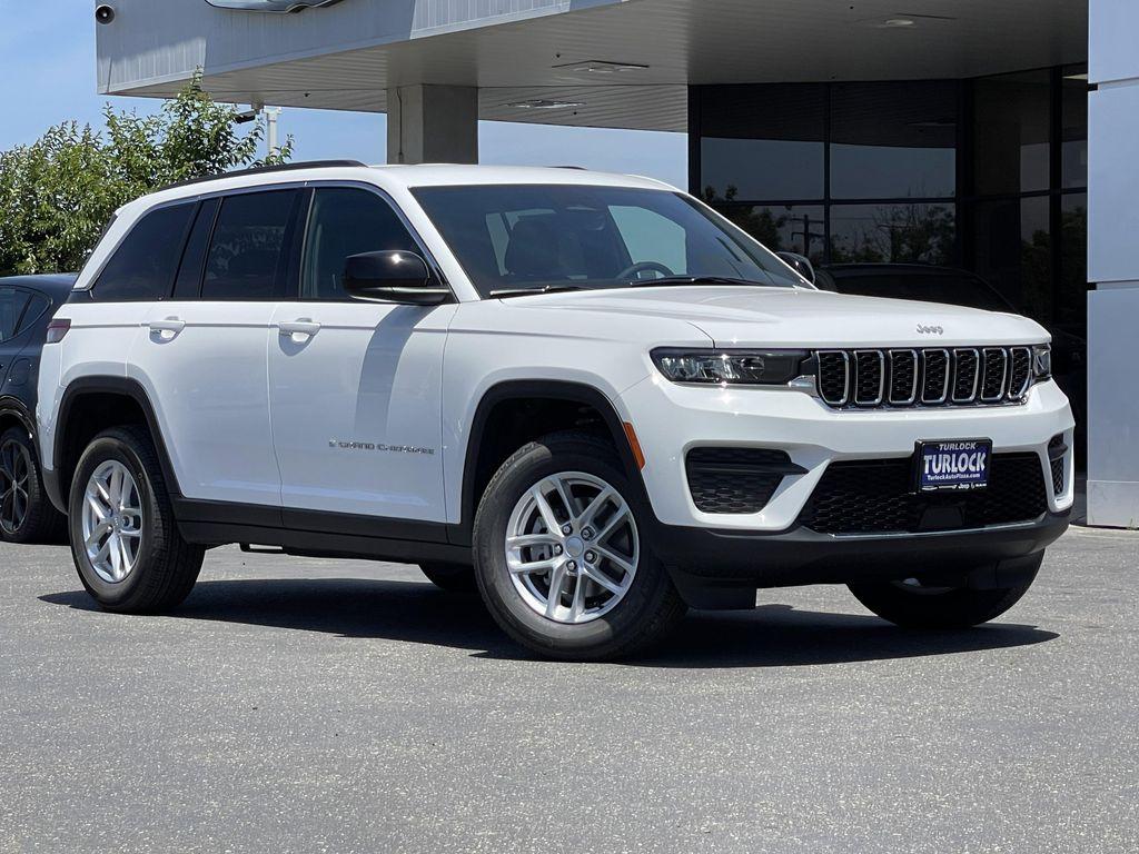 new 2026 Jeep Grand Cherokee car, priced at $38,500