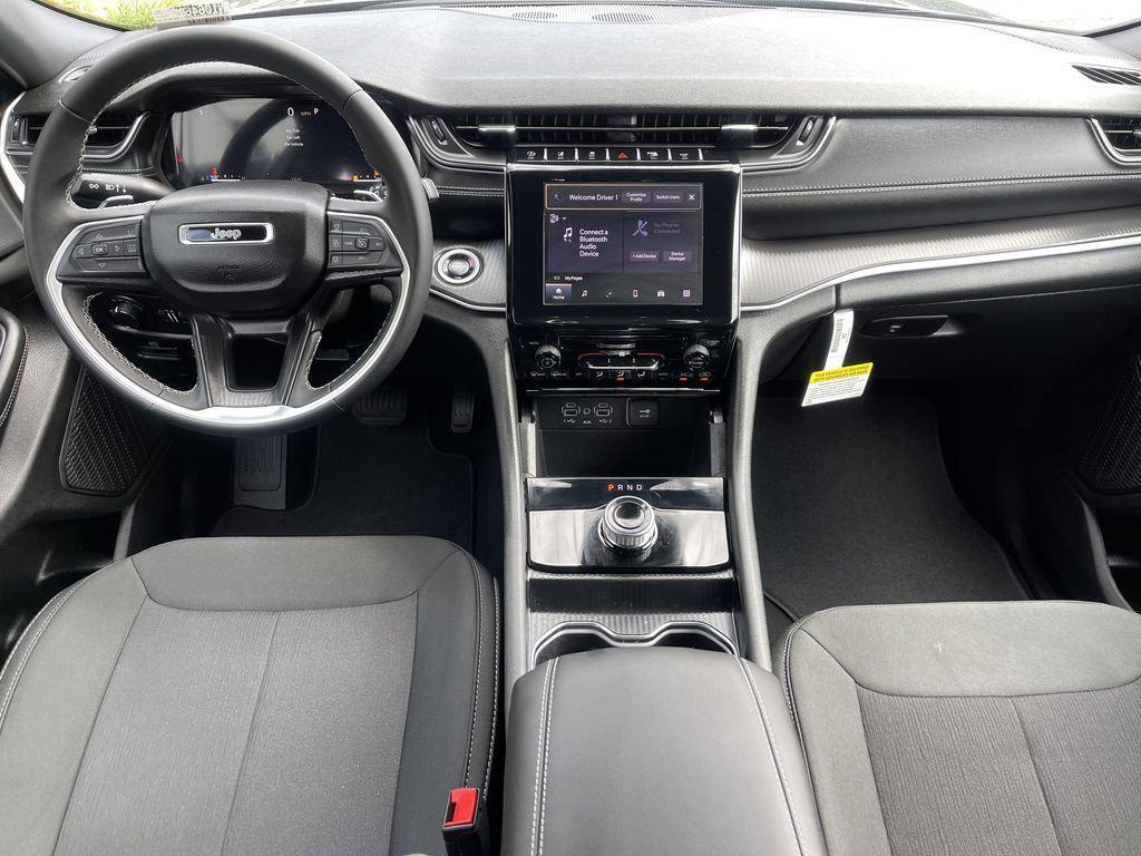 new 2026 Jeep Grand Cherokee car, priced at $37,095