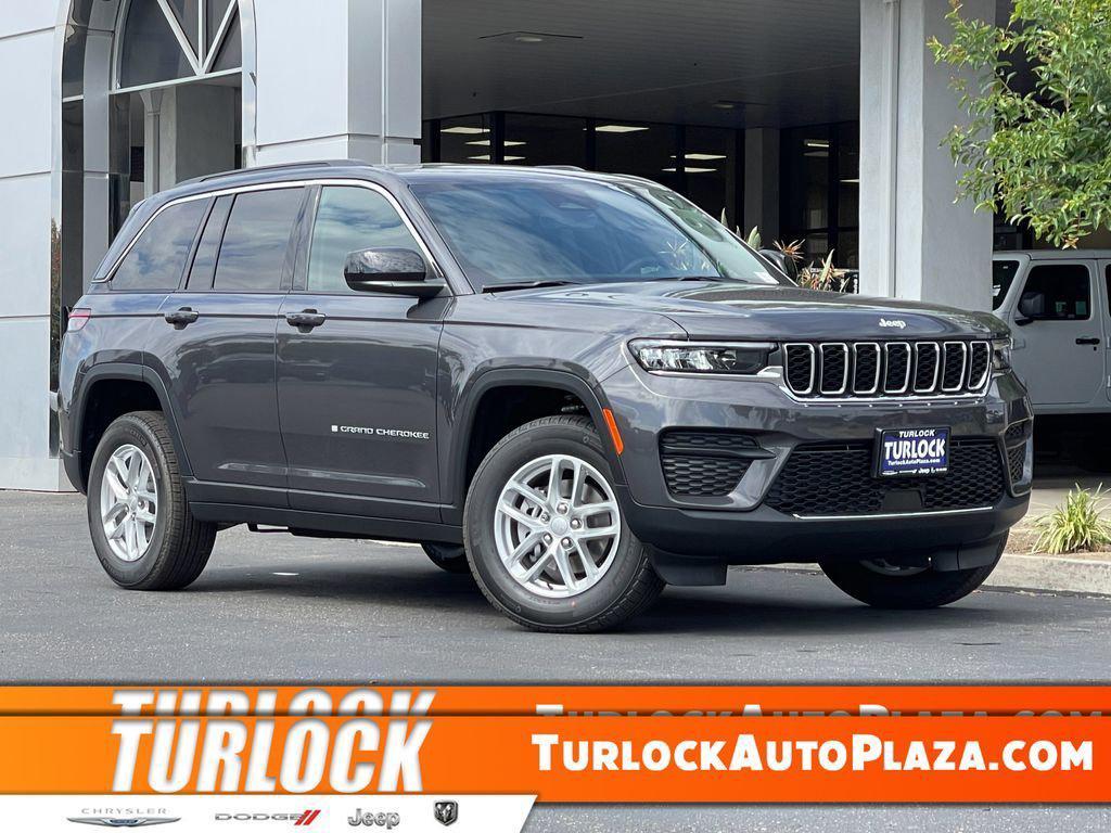 new 2026 Jeep Grand Cherokee car, priced at $37,095