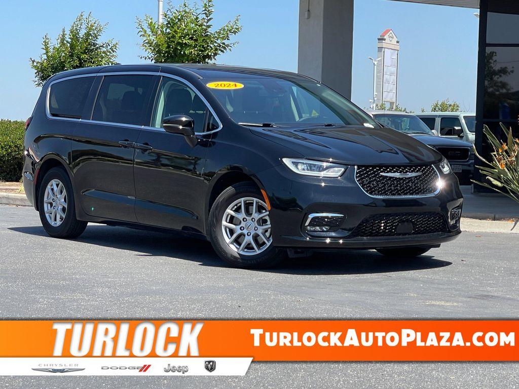 used 2024 Chrysler Pacifica car, priced at $26,485