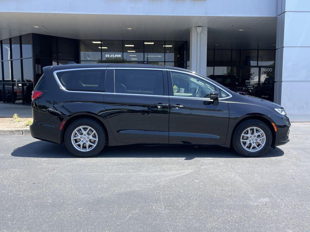 used 2024 Chrysler Pacifica car, priced at $26,485