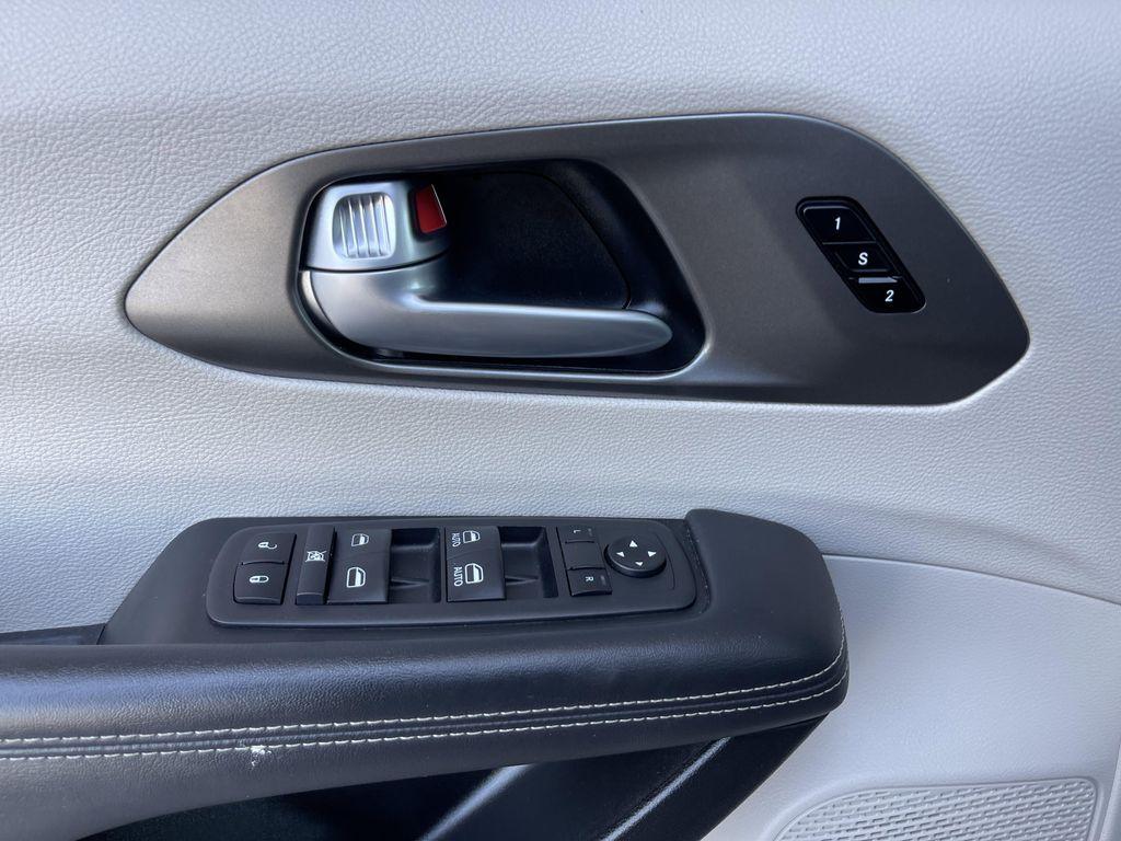used 2024 Chrysler Pacifica car, priced at $26,485