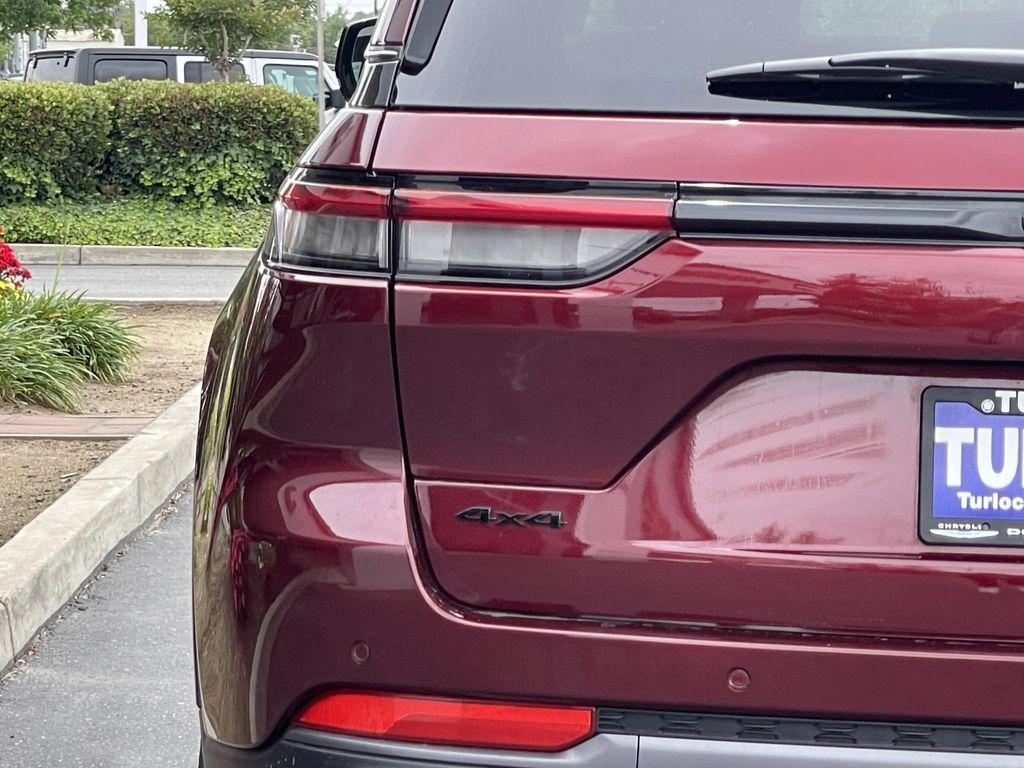 new 2026 Jeep Grand Cherokee car, priced at $49,900
