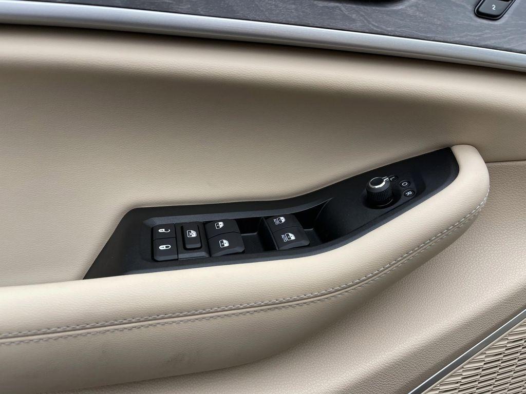 new 2026 Jeep Grand Cherokee car, priced at $49,900