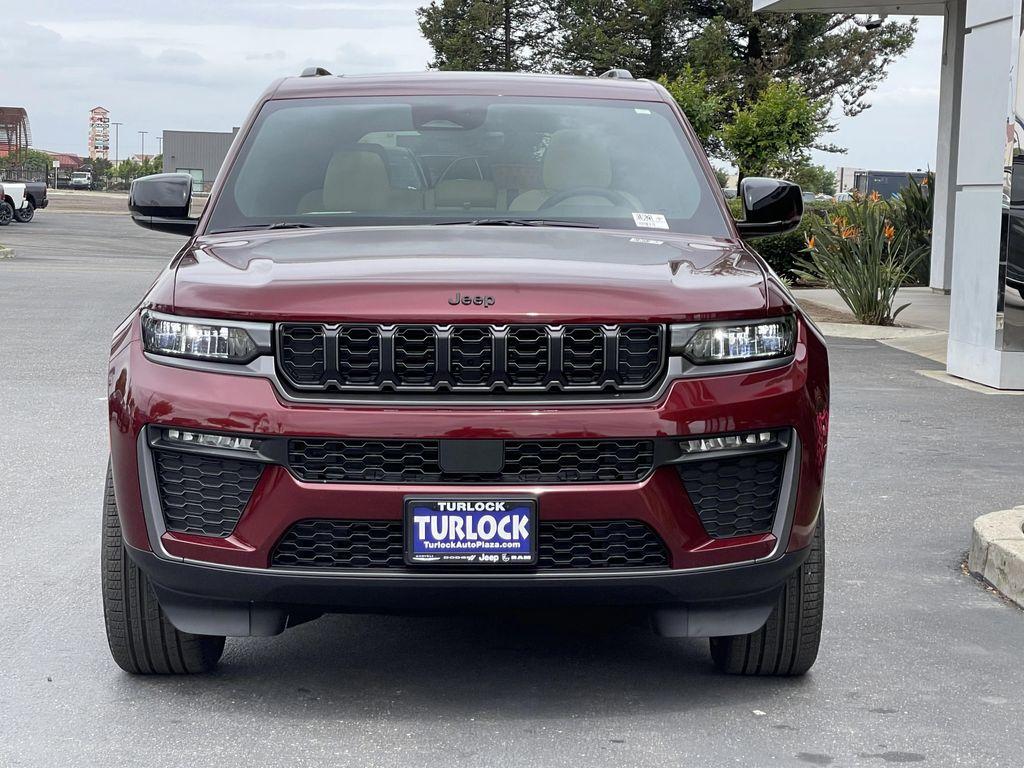 new 2026 Jeep Grand Cherokee car, priced at $49,900