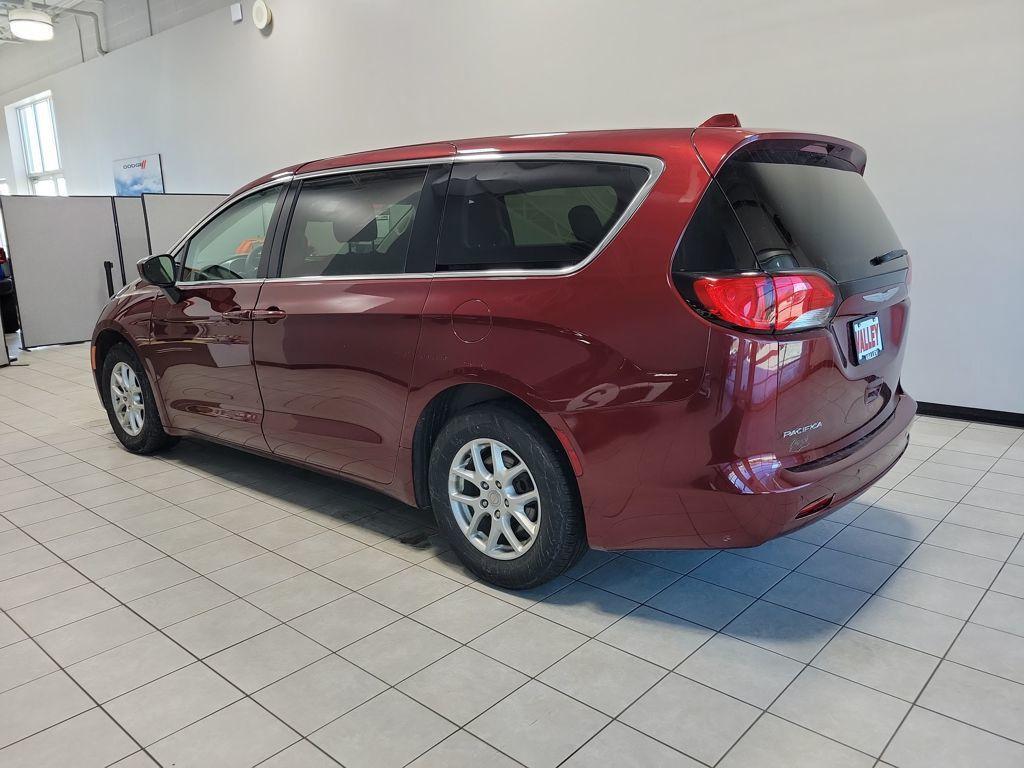 used 2018 Chrysler Pacifica car, priced at $15,499
