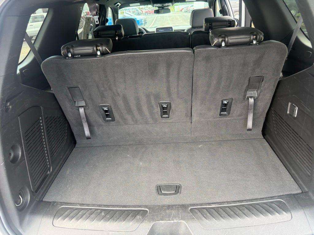 used 2024 GMC Yukon car, priced at $49,500