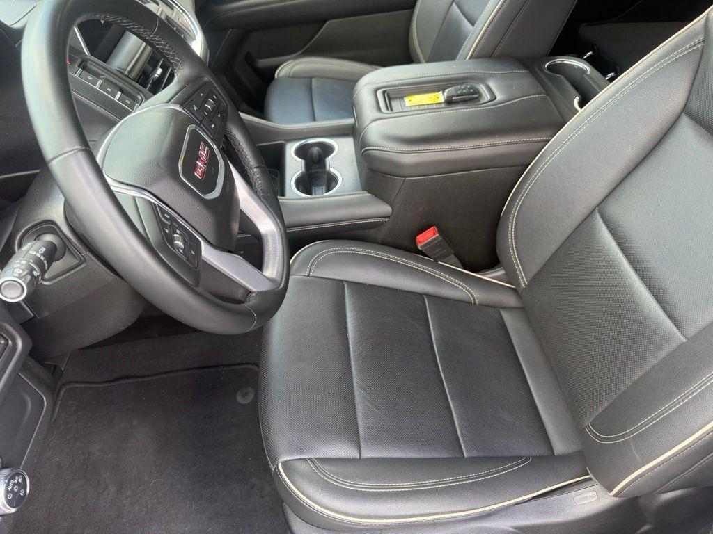 used 2024 GMC Yukon car, priced at $49,500