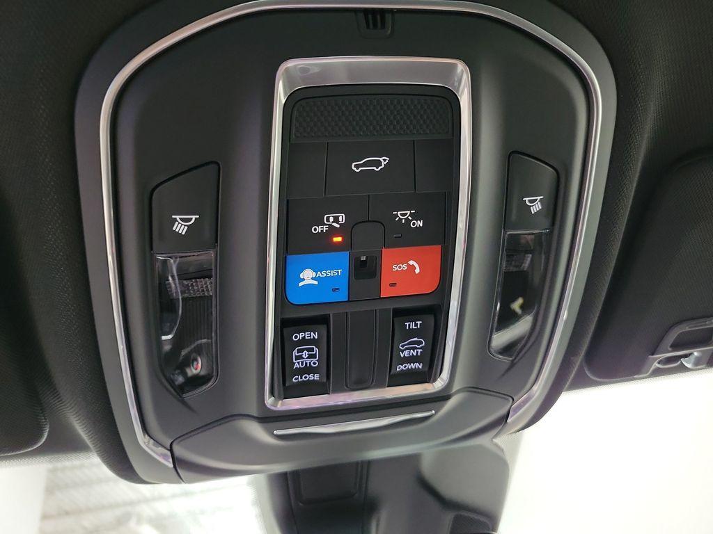 new 2026 Jeep Grand Cherokee car, priced at $41,806