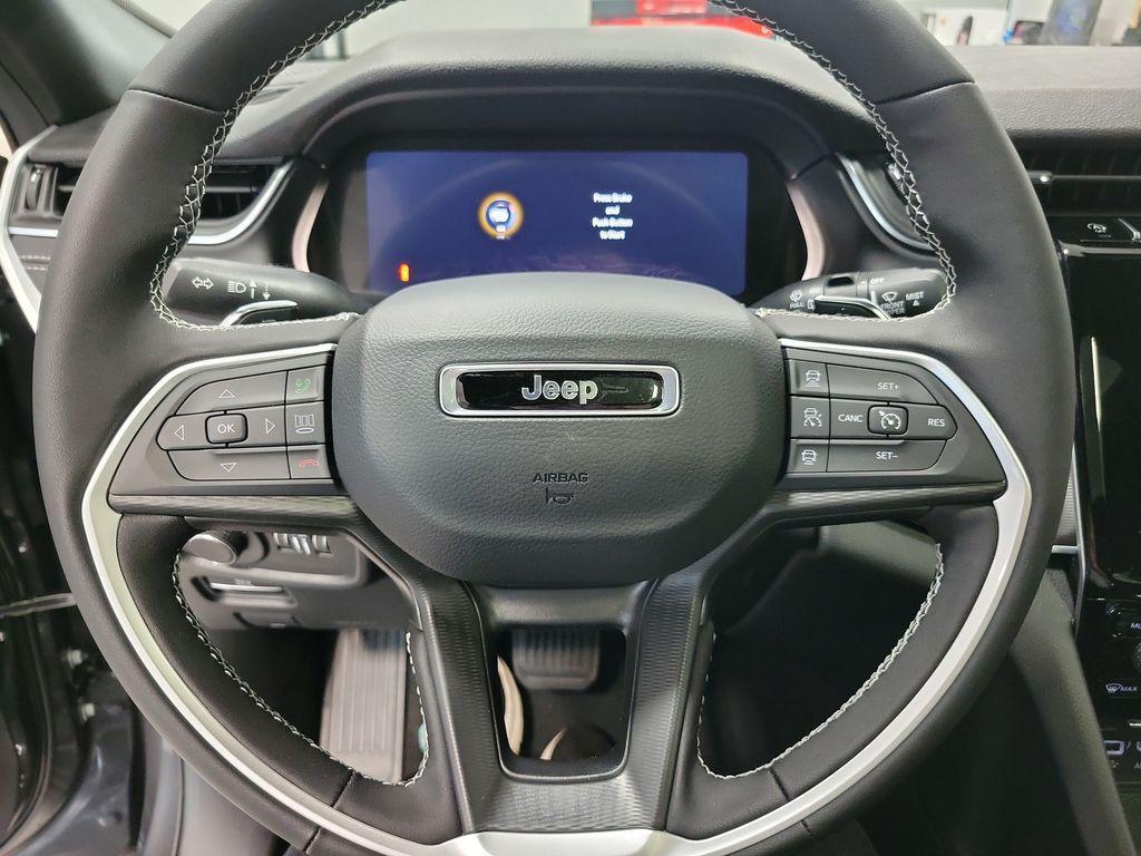 new 2026 Jeep Grand Cherokee car, priced at $41,806