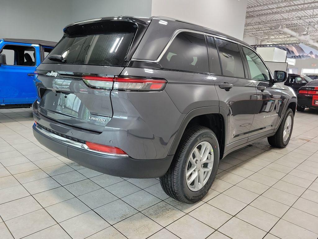 new 2026 Jeep Grand Cherokee car, priced at $41,806