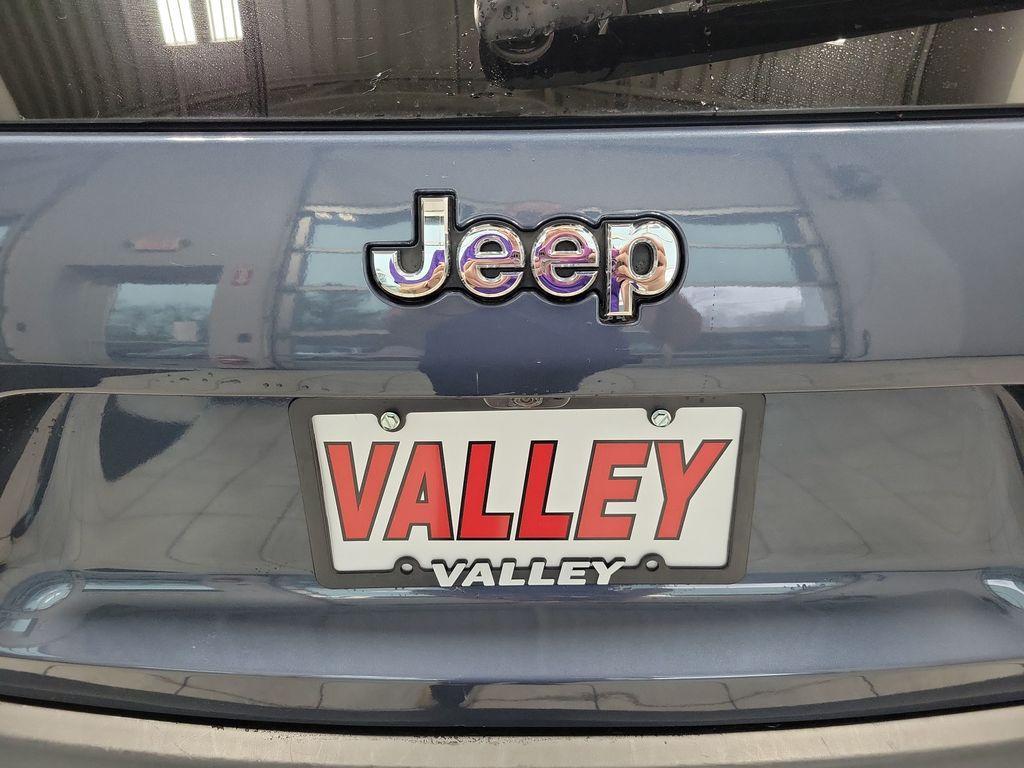 used 2020 Jeep Cherokee car, priced at $17,389