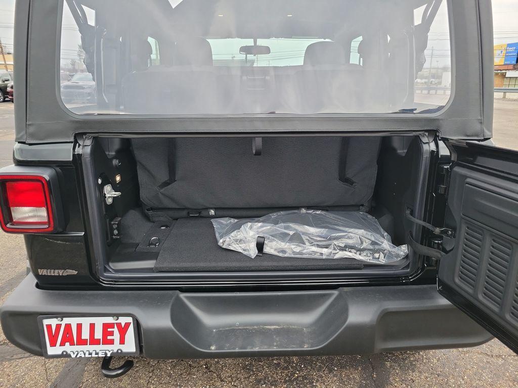 new 2026 Jeep Wrangler car, priced at $34,298