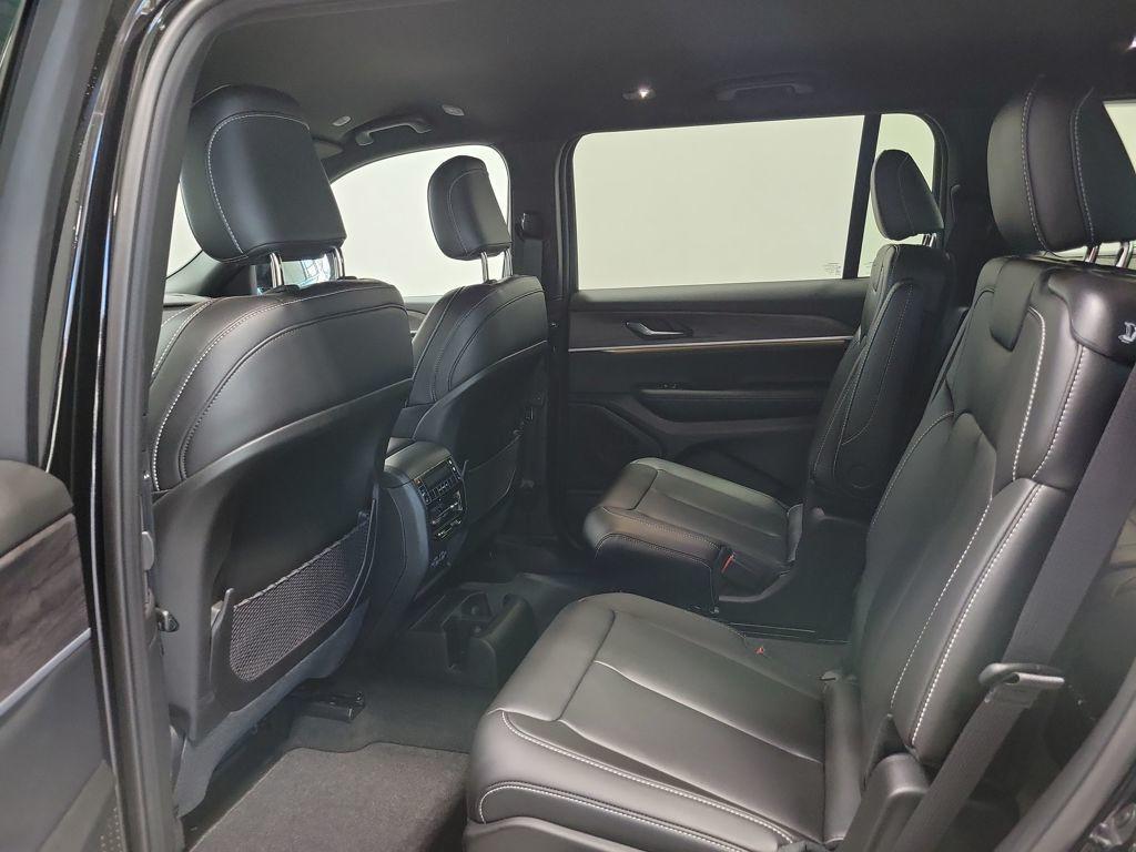 new 2025 Jeep Grand Cherokee L car, priced at $43,702