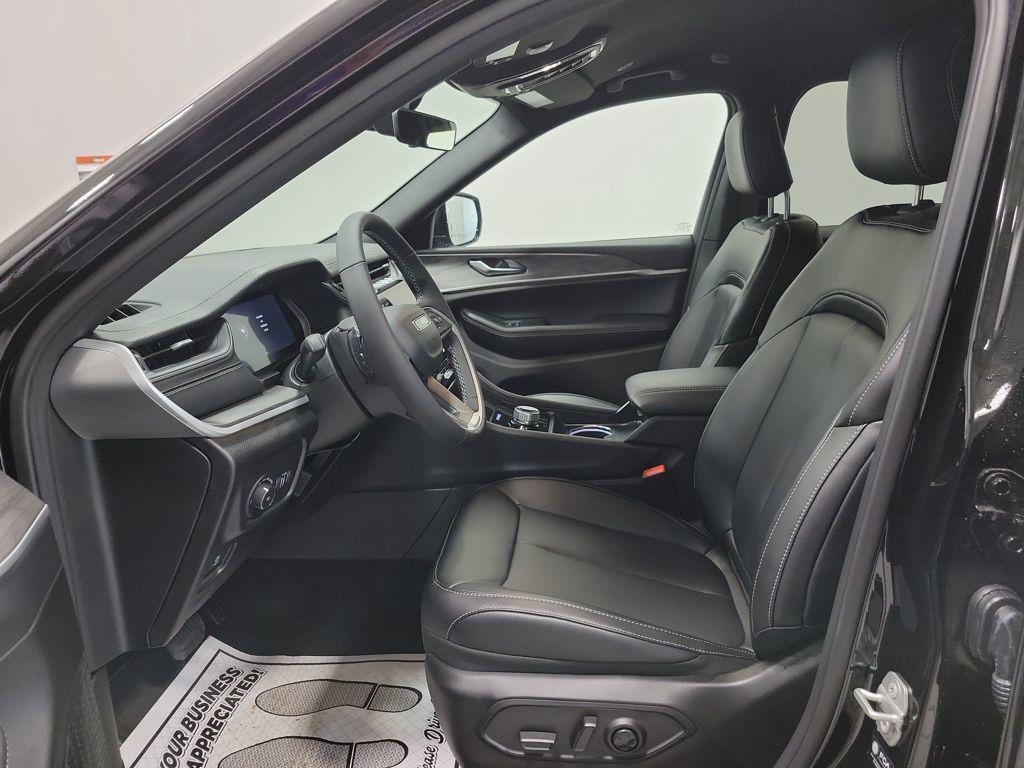 new 2025 Jeep Grand Cherokee L car, priced at $43,702