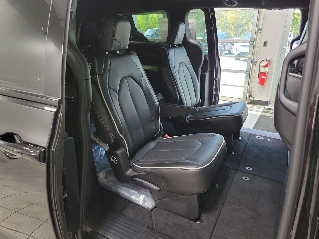 new 2026 Chrysler Pacifica car, priced at $53,535