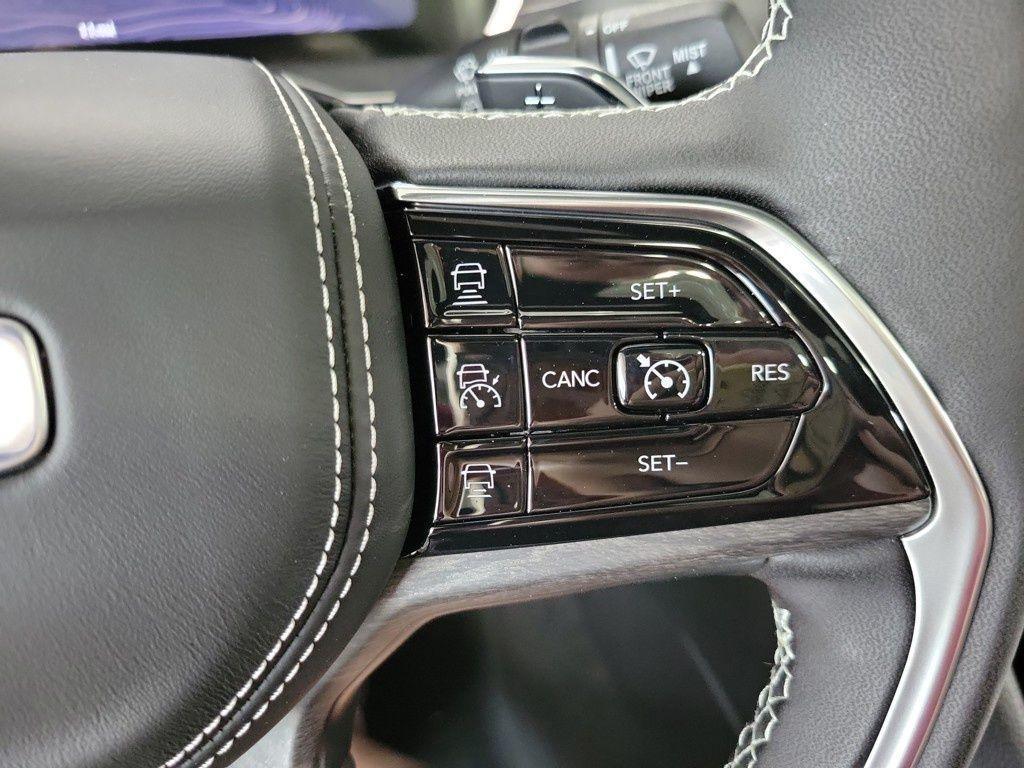 new 2025 Jeep Grand Cherokee car, priced at $51,340