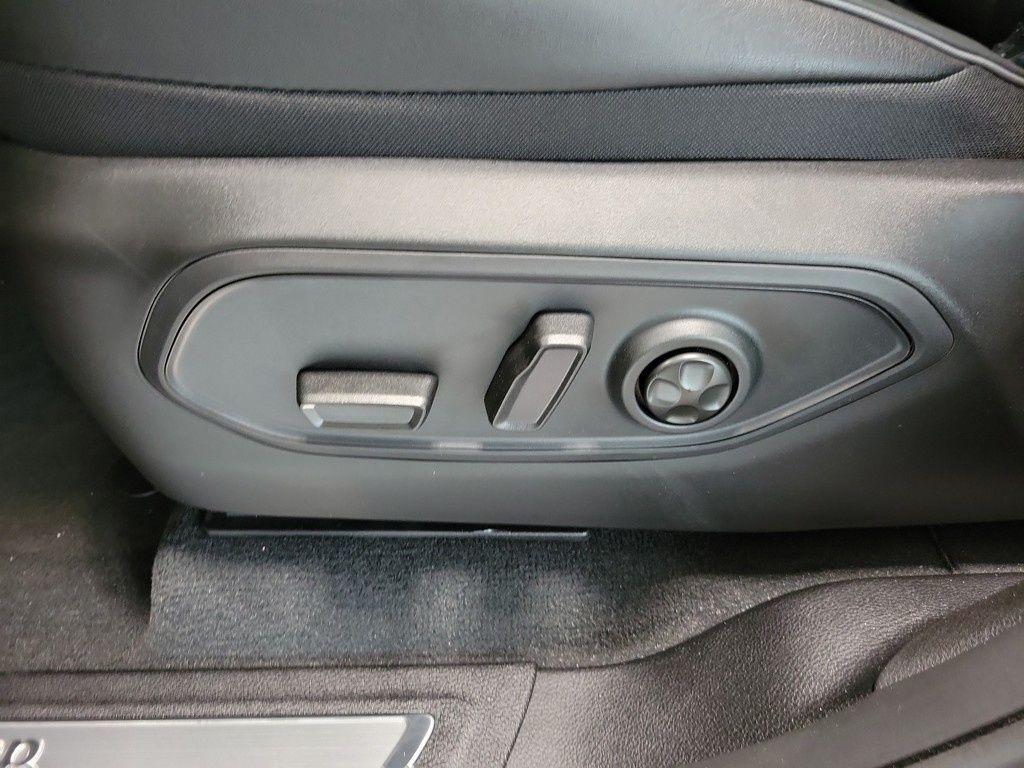 new 2025 Jeep Grand Cherokee car, priced at $51,340