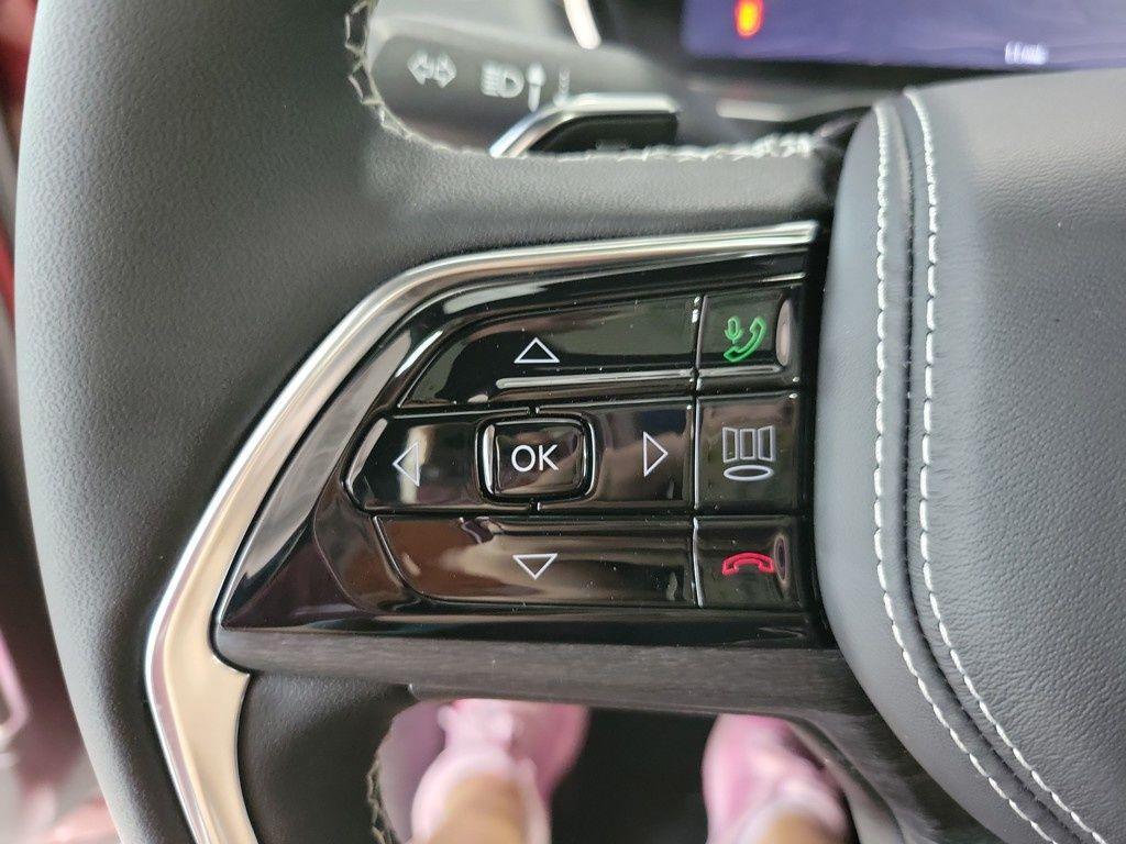 new 2025 Jeep Grand Cherokee car, priced at $51,340