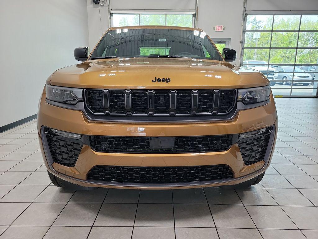 new 2026 Jeep Grand Cherokee car, priced at $49,390