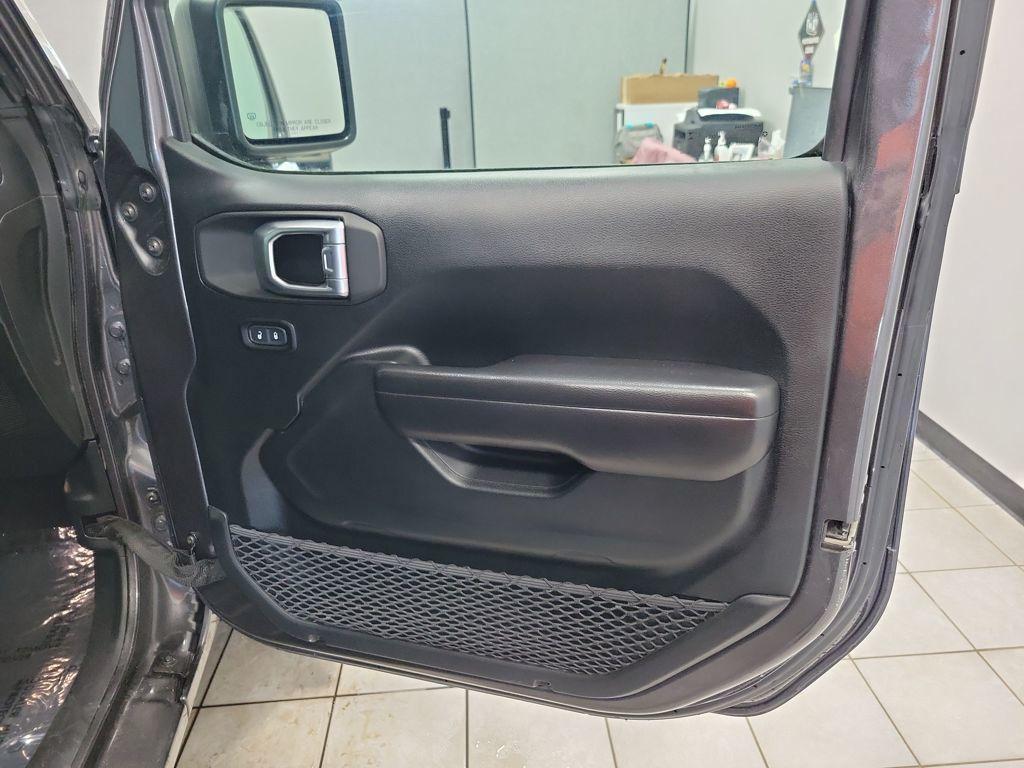 used 2021 Jeep Wrangler Unlimited car, priced at $29,999