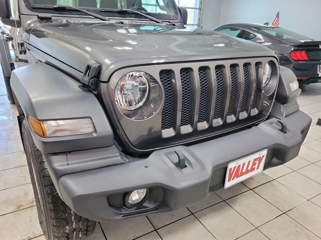 used 2021 Jeep Wrangler Unlimited car, priced at $29,999