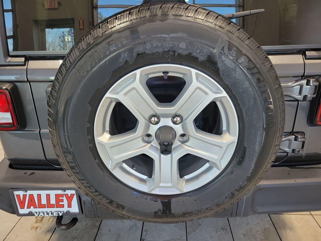 used 2021 Jeep Wrangler Unlimited car, priced at $29,999