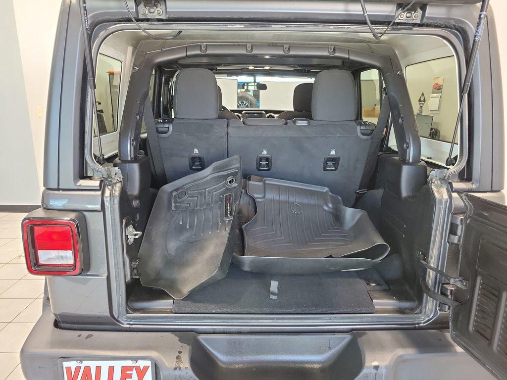 used 2021 Jeep Wrangler Unlimited car, priced at $29,999