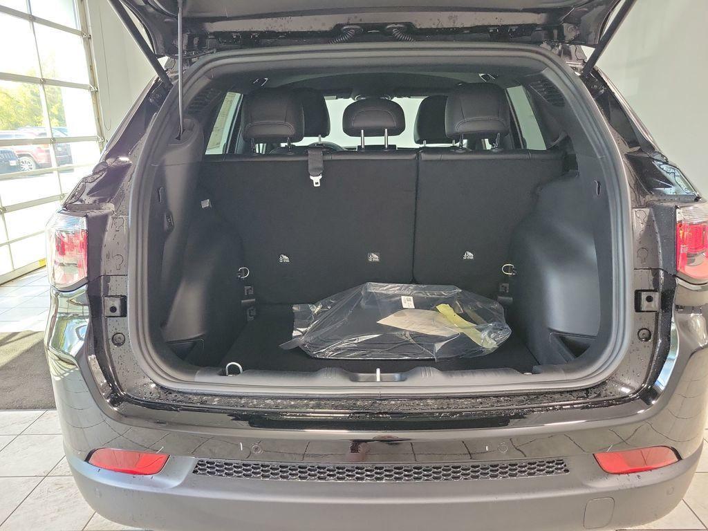 new 2026 Jeep Compass car, priced at $33,965