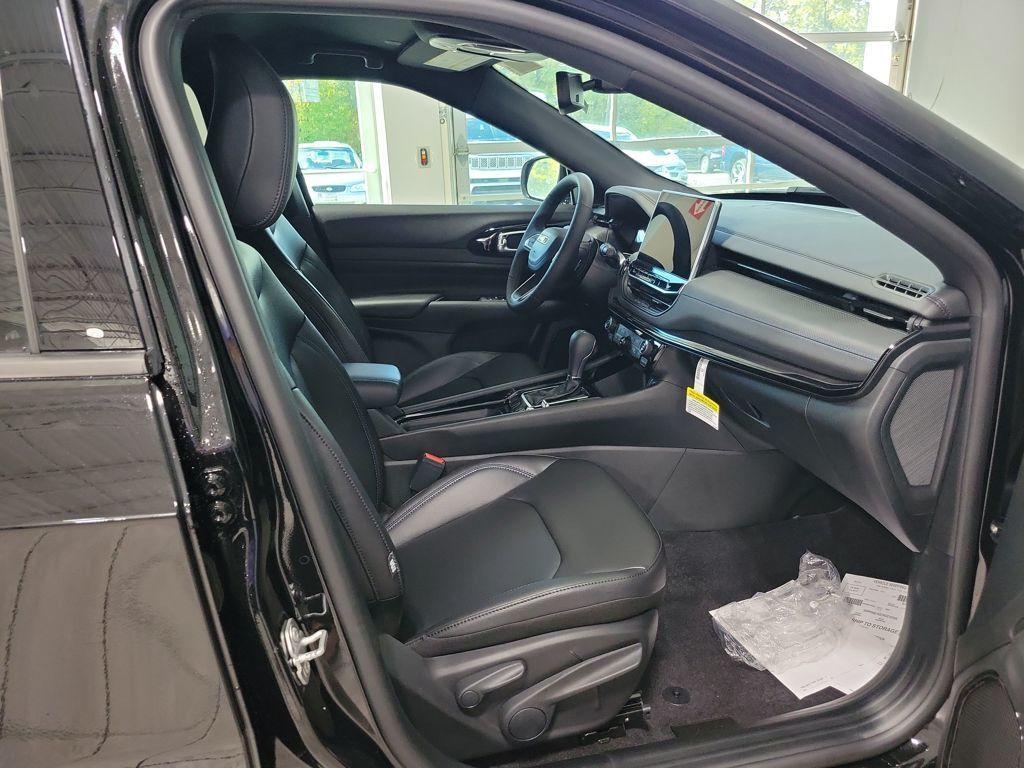 new 2026 Jeep Compass car, priced at $33,965