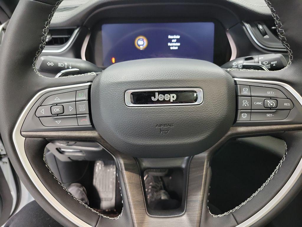 new 2025 Jeep Grand Cherokee car, priced at $48,436