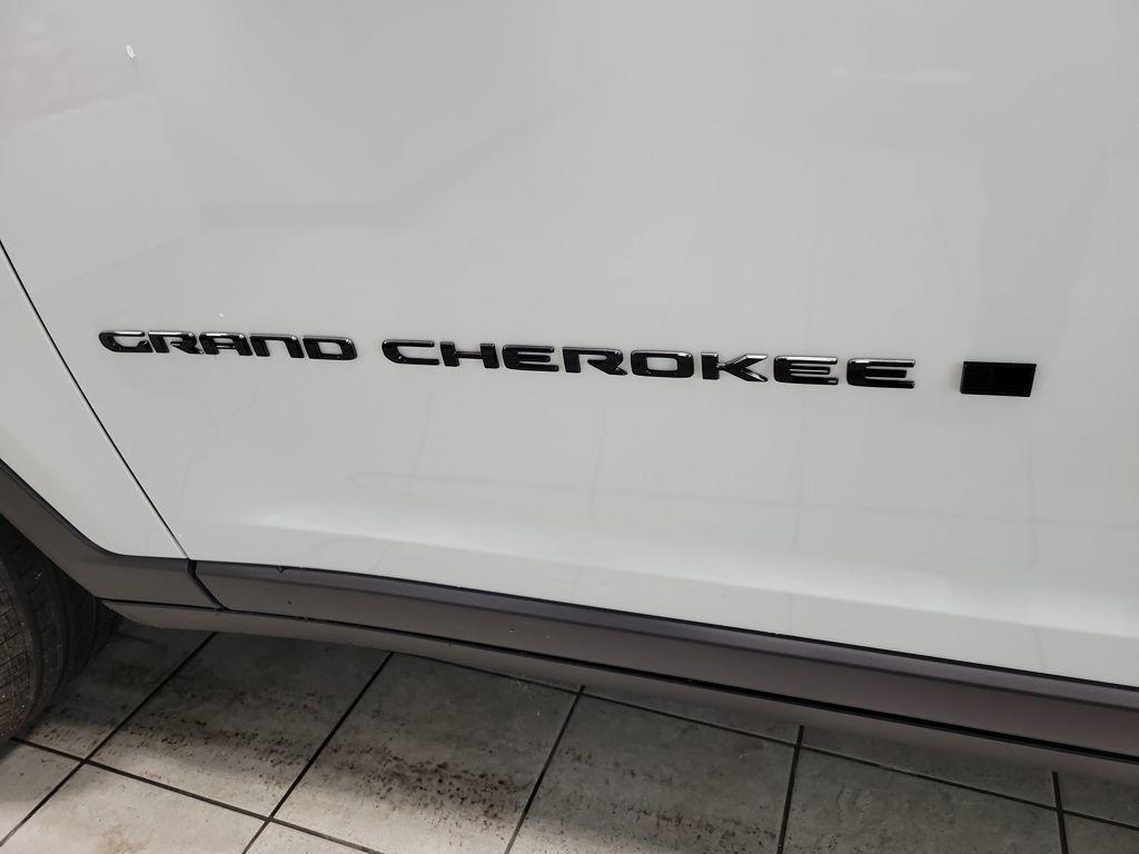 new 2025 Jeep Grand Cherokee car, priced at $48,436