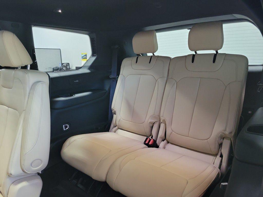 new 2025 Jeep Grand Cherokee L car, priced at $42,055