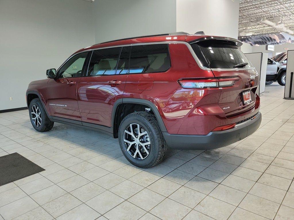new 2025 Jeep Grand Cherokee L car, priced at $42,055