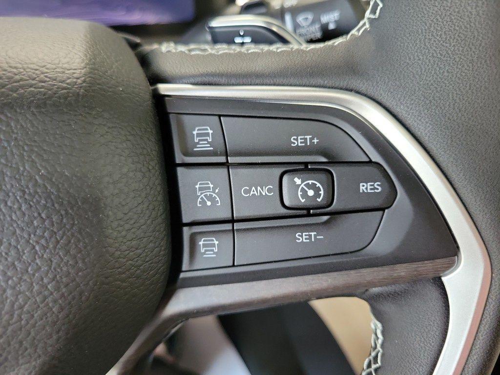 new 2025 Jeep Grand Cherokee L car, priced at $42,055