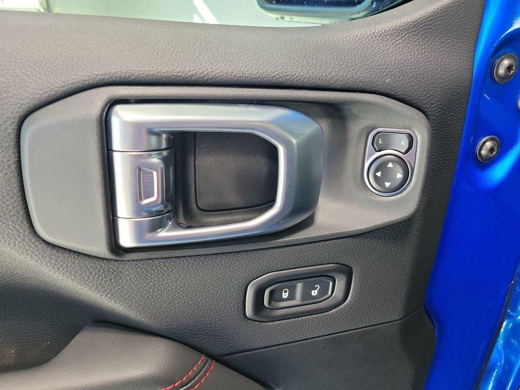 new 2026 Jeep Wrangler car, priced at $56,460