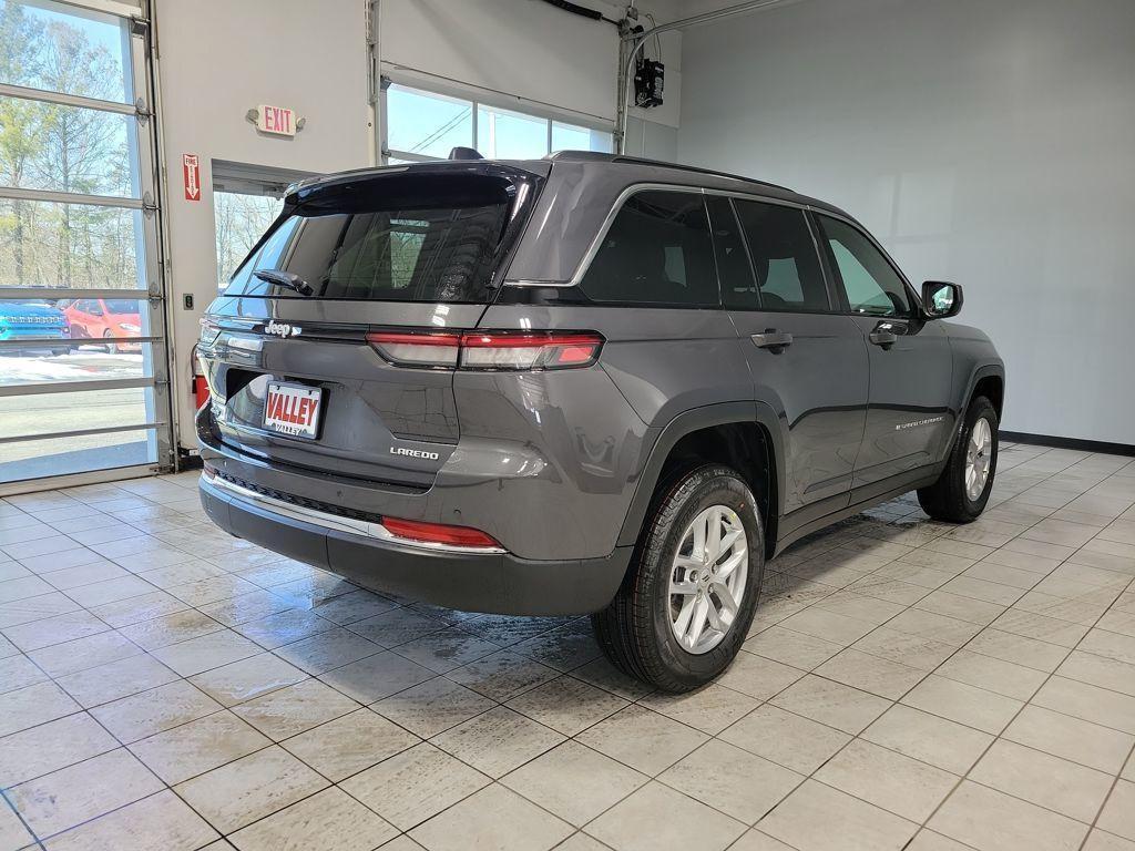 new 2026 Jeep Grand Cherokee car, priced at $40,414