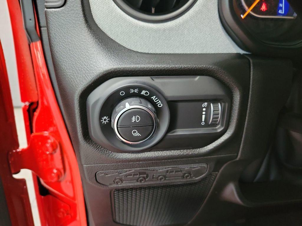 new 2025 Jeep Gladiator car, priced at $46,039