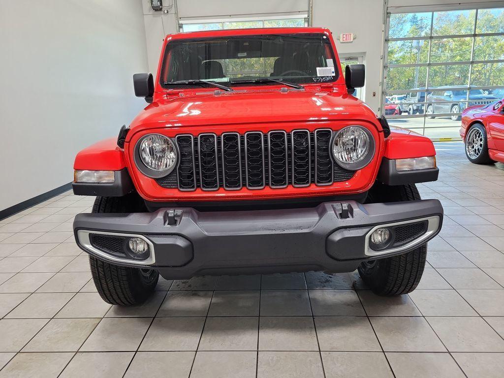new 2025 Jeep Gladiator car, priced at $46,039