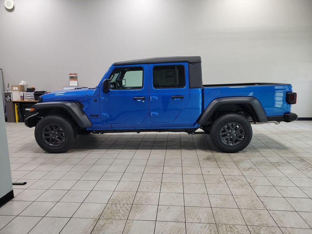 new 2026 Jeep Gladiator car, priced at $46,390