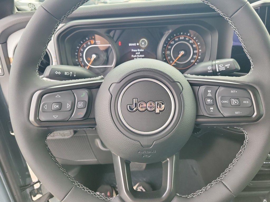 new 2025 Jeep Gladiator car, priced at $43,390