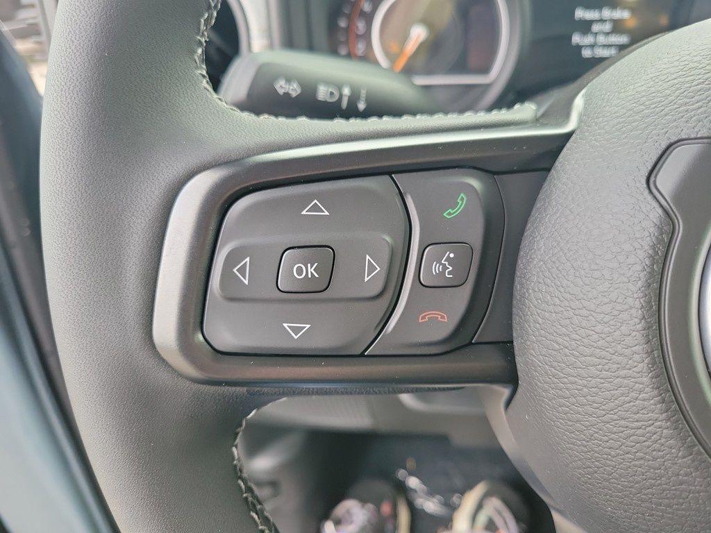 new 2025 Jeep Gladiator car, priced at $43,390