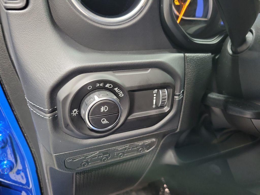 new 2026 Jeep Gladiator car, priced at $49,620