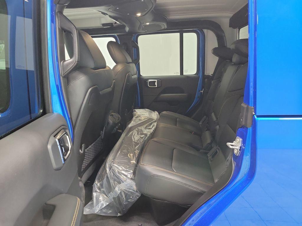 new 2026 Jeep Gladiator car, priced at $49,620