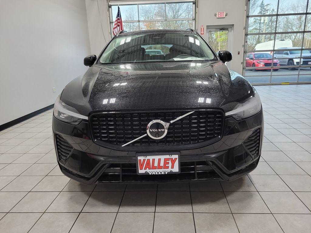 used 2025 Volvo XC60 car, priced at $36,199