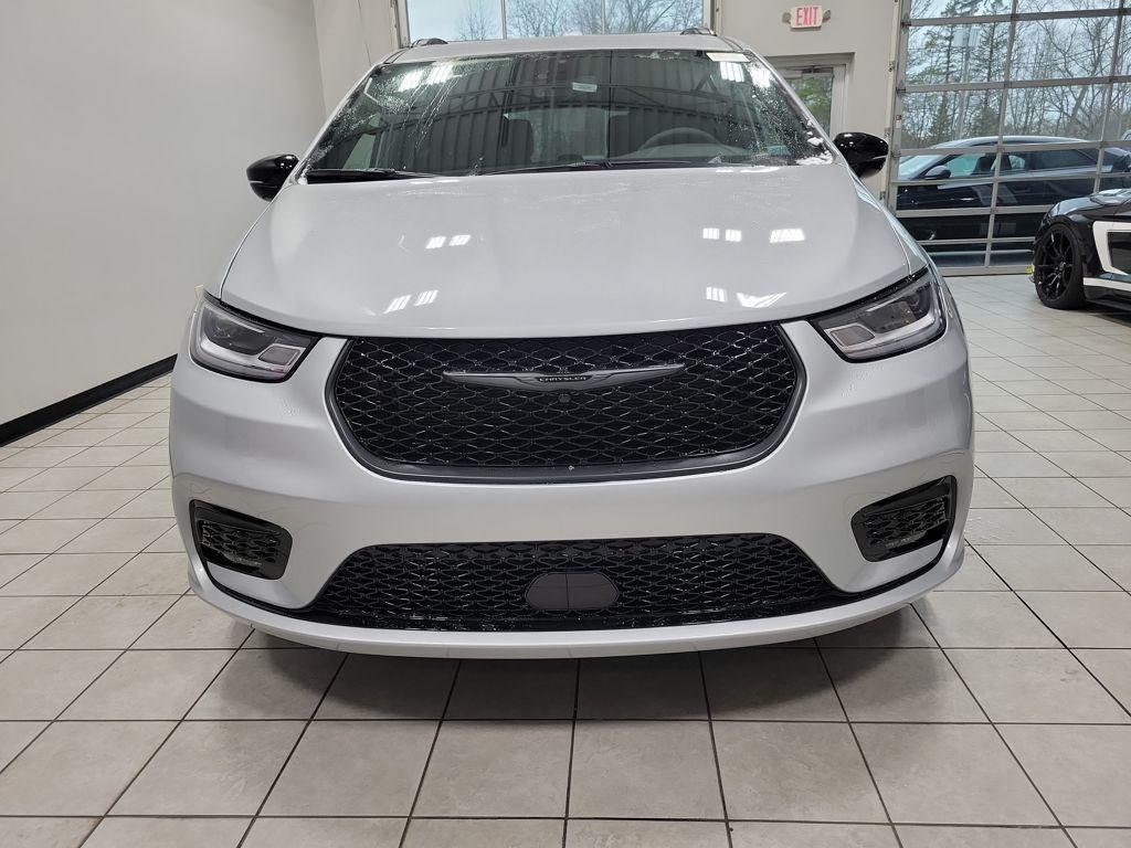new 2026 Chrysler Pacifica car, priced at $47,800
