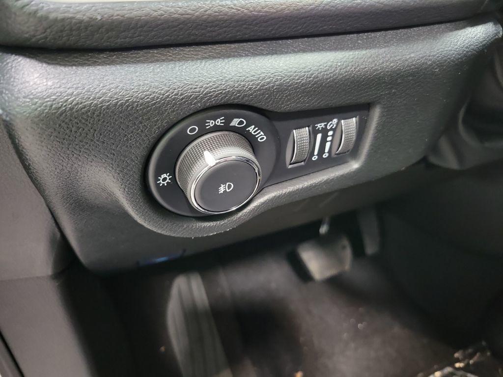 new 2026 Chrysler Pacifica car, priced at $47,800