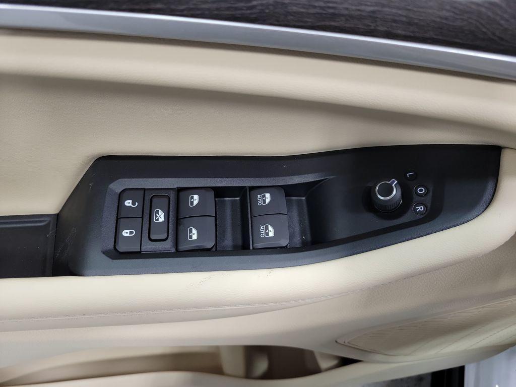 new 2025 Jeep Grand Cherokee L car, priced at $46,884